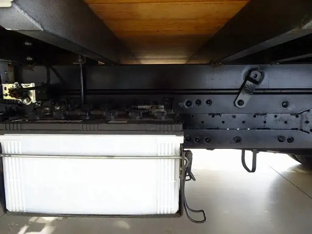 いすゞ エルフ 小型 車両重機運搬 4段クレーン ラジコンの中古トラック画像像17