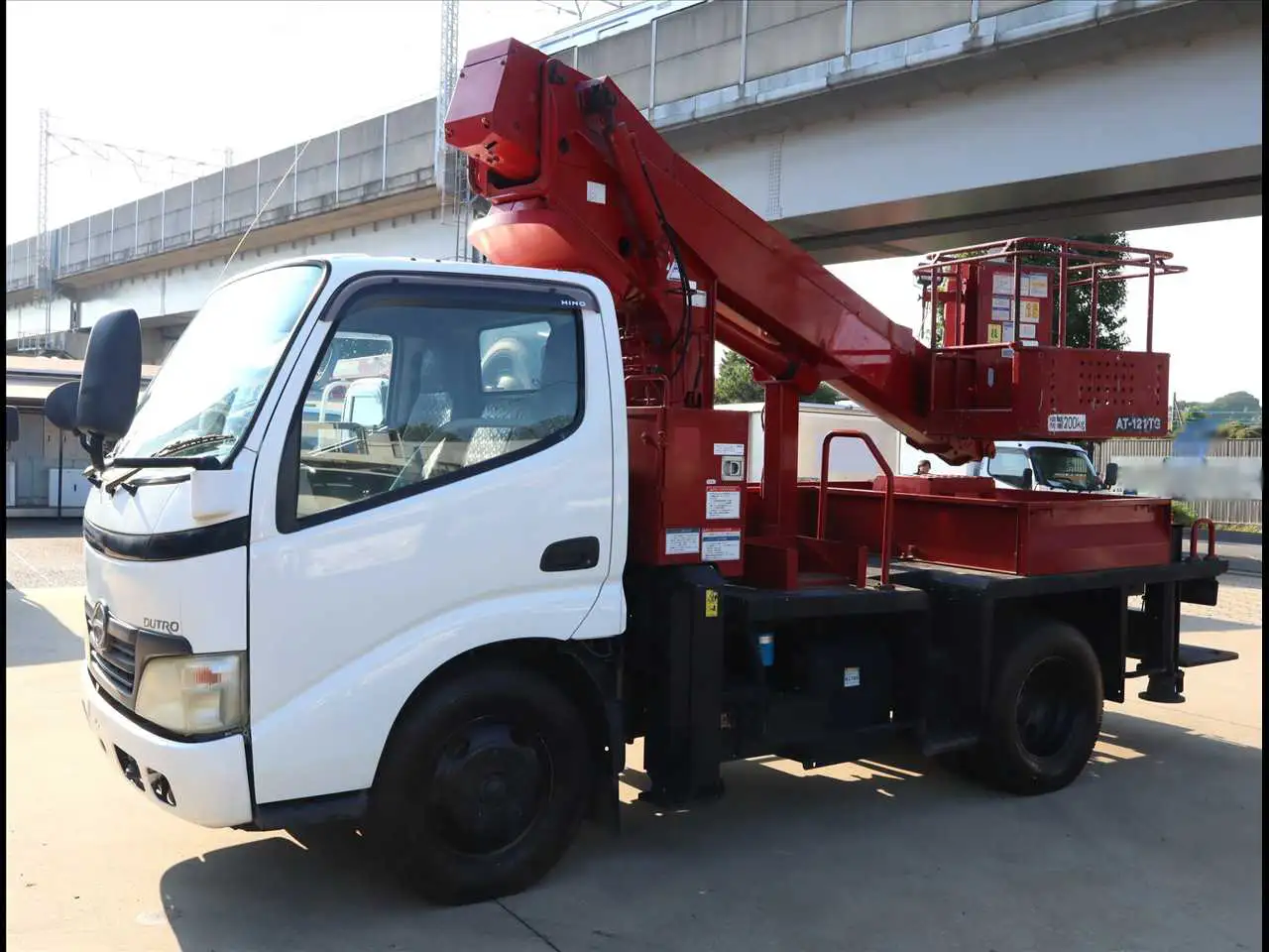 日野 デュトロ 小型 高所・建柱車 高所作業車 BDG-XZU304E の中古トラック【車両No.195784】