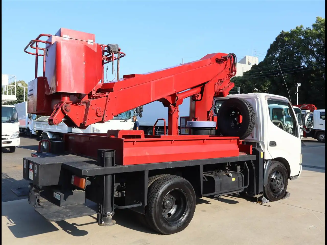 日野 デュトロ 小型 高所・建柱車 高所作業車 BDG-XZU304Eの中古トラック画像3