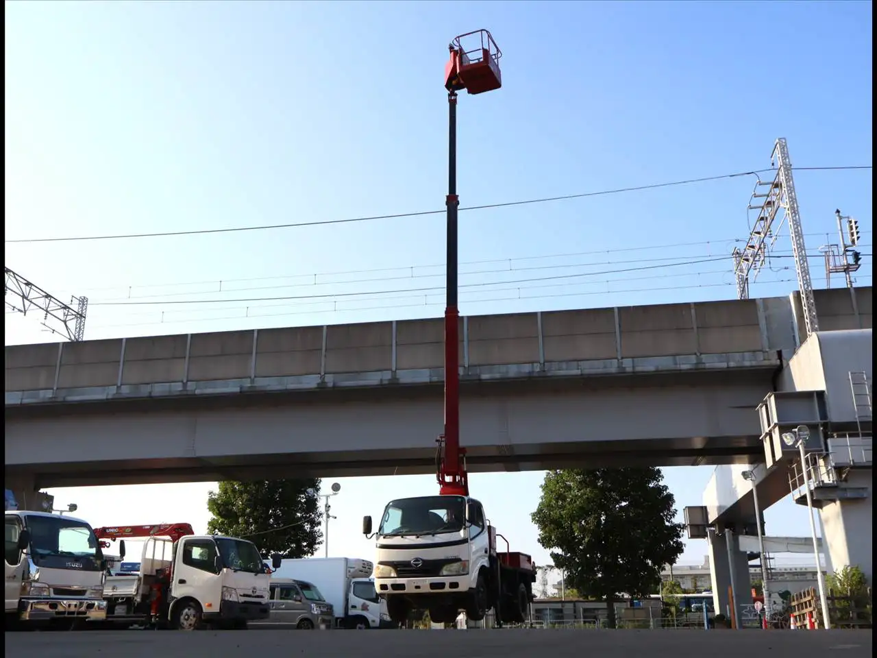 日野 デュトロ 小型 高所・建柱車 高所作業車 BDG-XZU304Eの中古トラック画像5