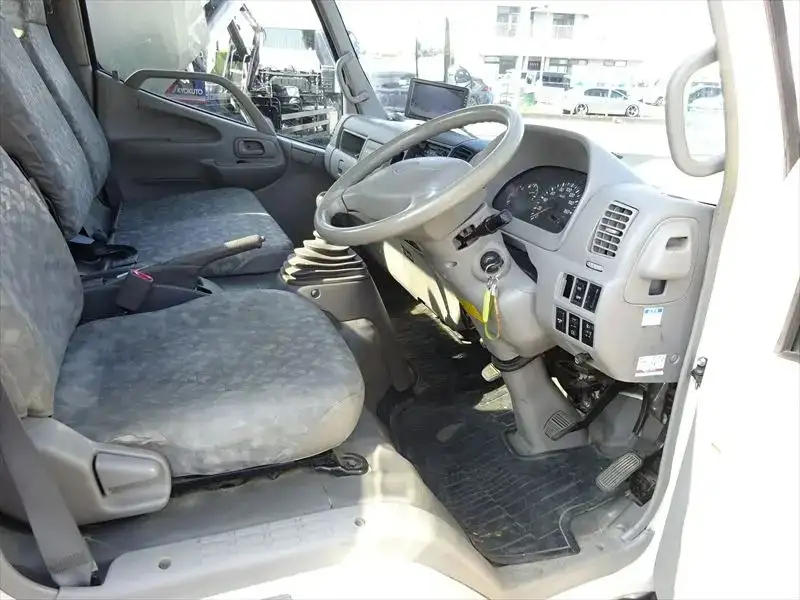 日野 デュトロ 小型 タンク車 バキューム BDG-XZU404Xの中古トラック画像10