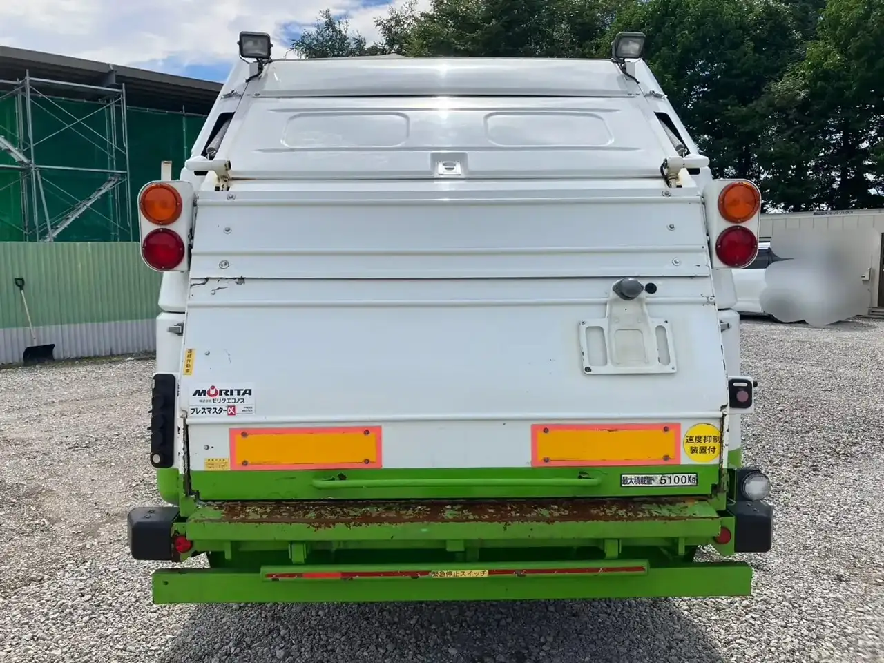 いすゞ フォワード 中型/増トン パッカー車 プレス式 ベッドの中古トラック画像4