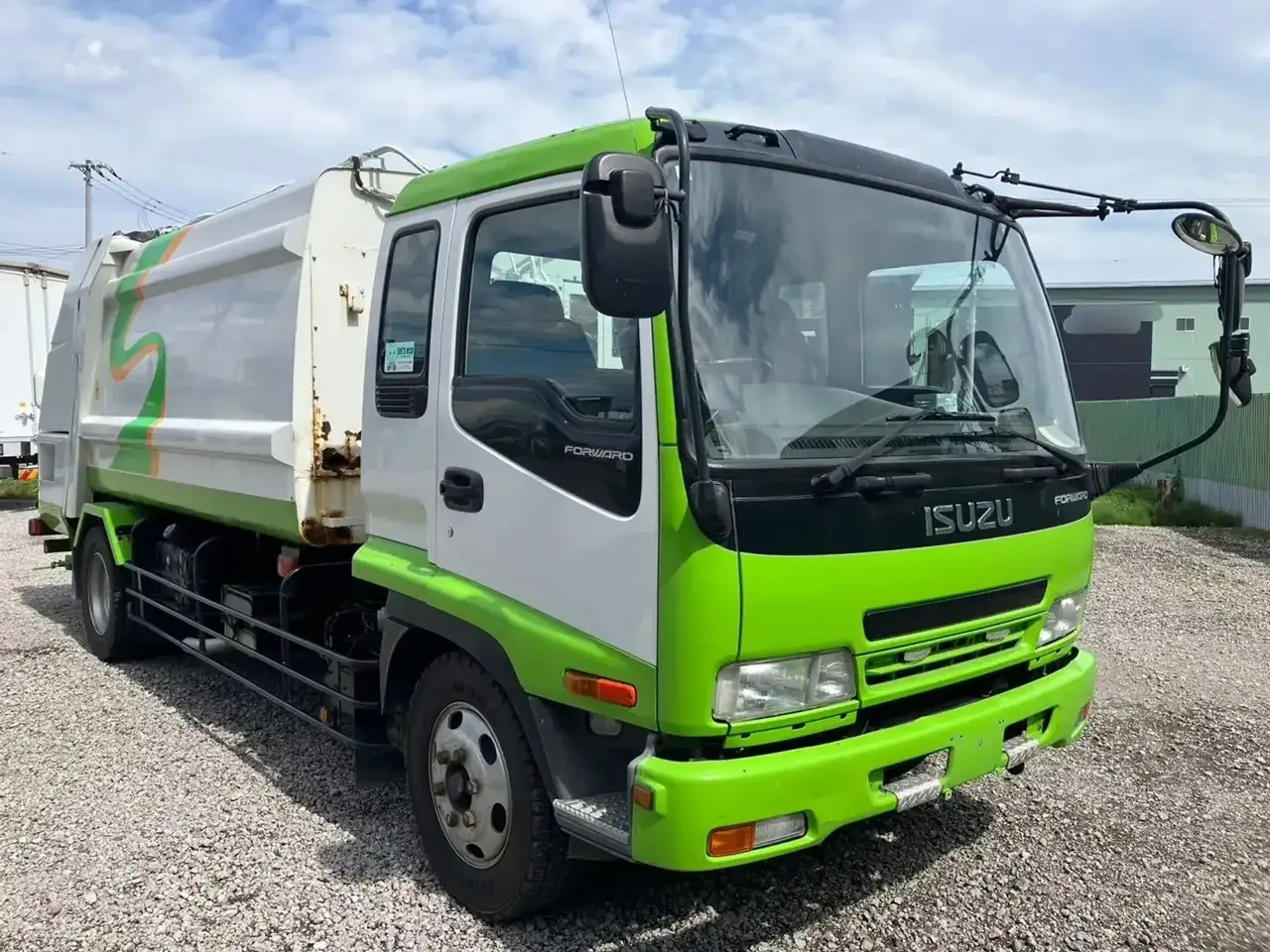 いすゞ フォワード 中型/増トン パッカー車 プレス式 ベッドの中古トラック画像2