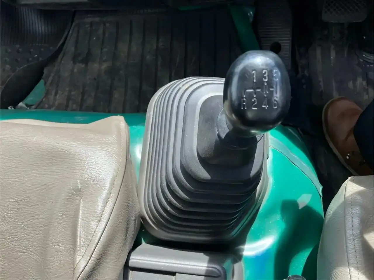 いすゞ フォワード 中型/増トン パッカー車 プレス式 ベッドの中古トラック画像14