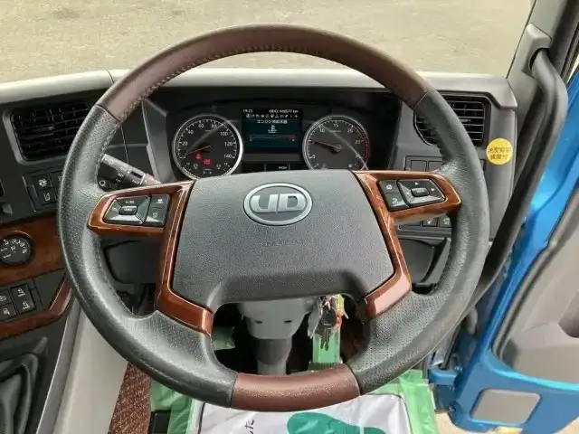 日産UD クオン 大型 トラクター ハイルーフ 1デフの中古トラック画像12