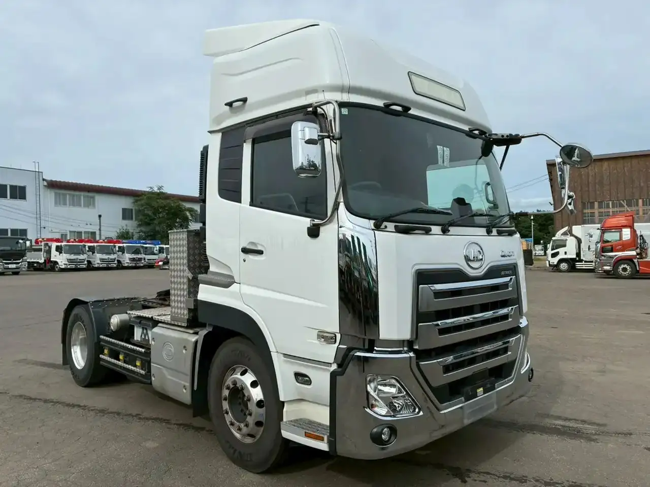 日産UD クオン 大型 トラクター ハイルーフ 1デフの中古トラック画像2