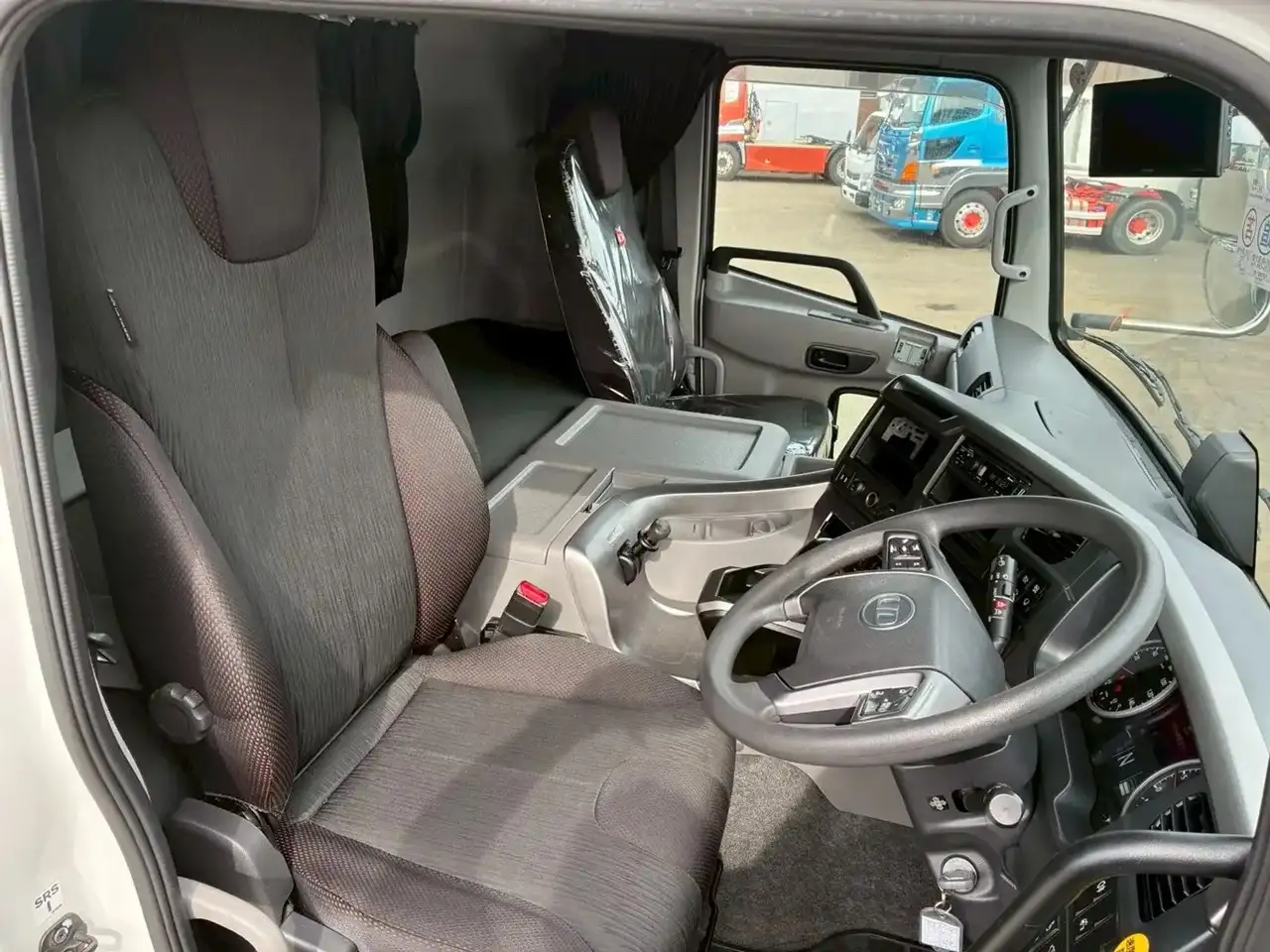 日産UD クオン 大型 トラクター ハイルーフ 1デフの中古トラック画像11