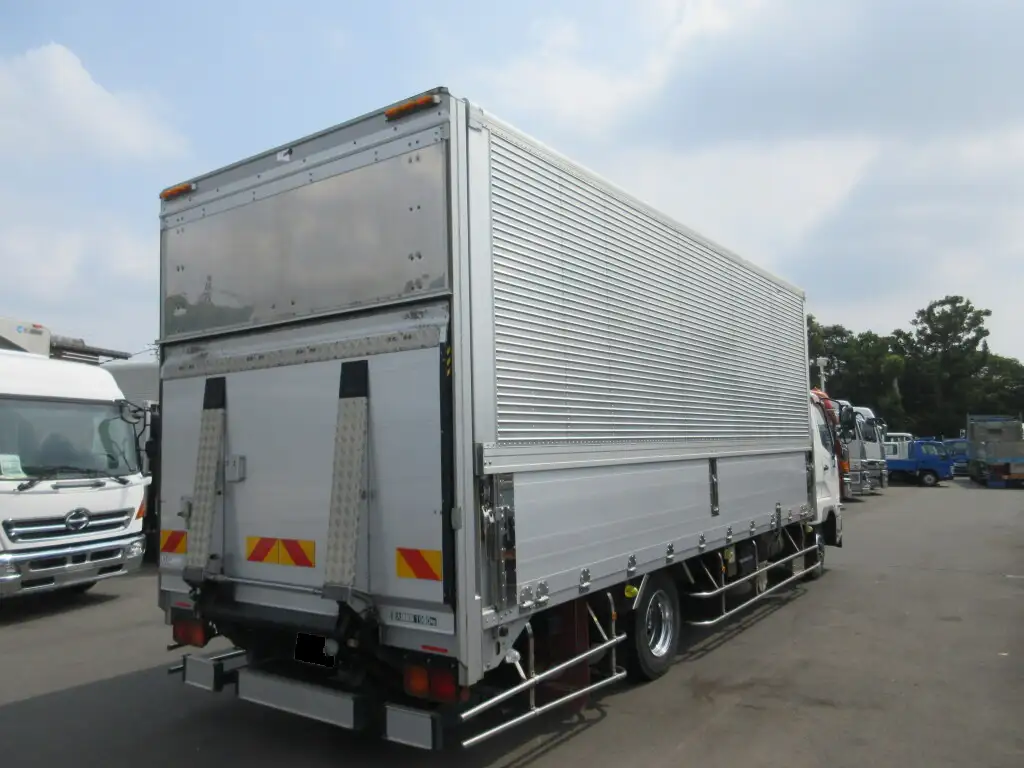 三菱 ファイター 中型/増トン ウイング パワーゲート エアサスの中古トラック画像3