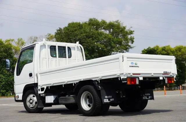 いすゞ エルフ 小型 平ボディ TPG-NJR85A H29の中古トラック画像4