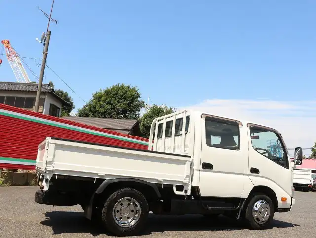 トヨタ ダイナ 小型 平ボディ Wキャブ TKG-XZU605の中古トラック画像3