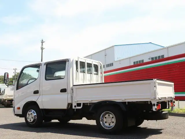 トヨタ ダイナ 小型 平ボディ Wキャブ TKG-XZU605の中古トラック画像5