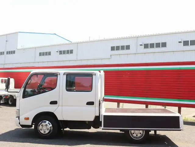 トヨタ ダイナ 小型 平ボディ Wキャブ TKG-XZU605の中古トラック画像6