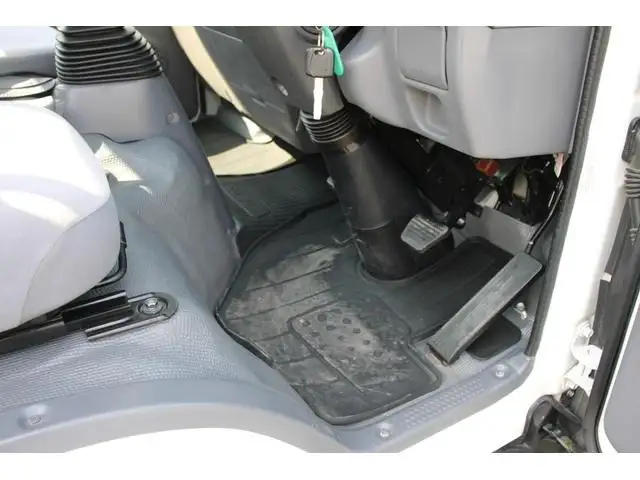 いすゞ エルフ 小型 平ボディ  H27の中古トラック画像14