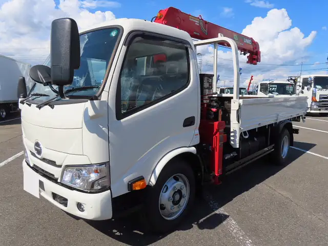 日野 デュトロ 小型 クレーン付 4段 ラジコン の中古トラック【車両No.196025】