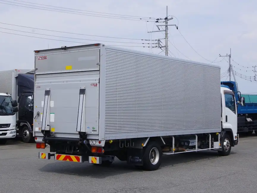 いすゞ フォワード 中型/増トン アルミバン パワーゲート TKG-FRR90S2の中古トラック画像3