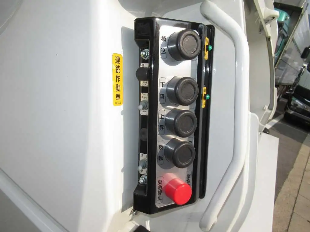 日野 レンジャー 中型/増トン パッカー車 プレス式 2KG-FC2ABAの中古トラック画像10