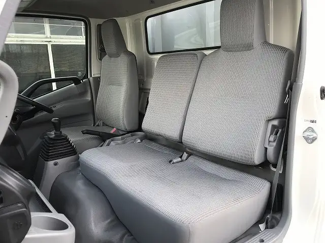 日野 デュトロ 小型 ウイング パワーゲート TKG-XZU710Mの中古トラック画像10