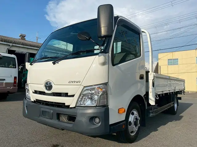 トヨタ ダイナ 小型 平ボディ 2RG-XZU712 R3の中古トラック画像1