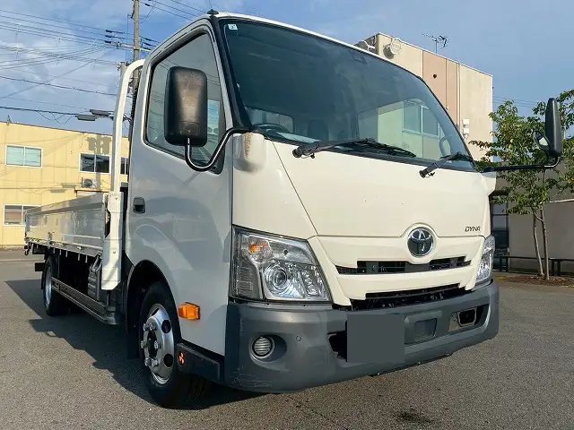 トヨタ ダイナ 小型 平ボディ 2RG-XZU712 R3の中古トラック画像2