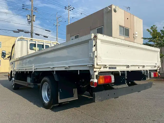 トヨタ ダイナ 小型 平ボディ 2RG-XZU712 R3の中古トラック画像4