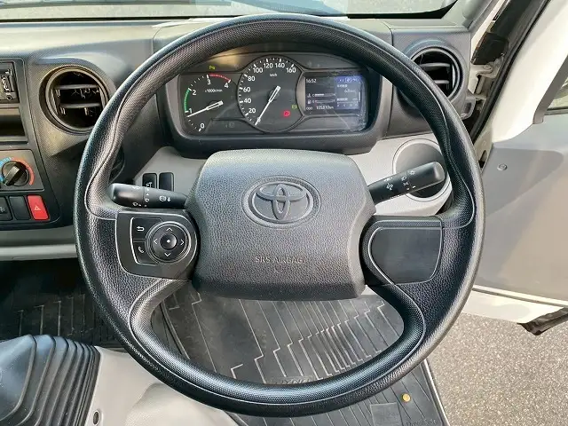トヨタ ダイナ 小型 平ボディ 2RG-XZU712 R3の中古トラック画像13
