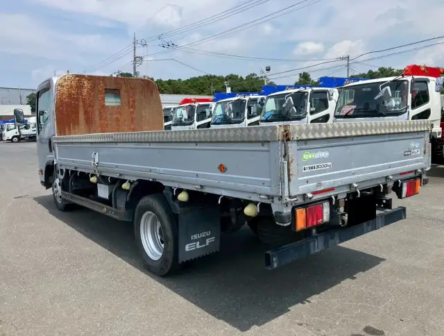 いすゞ エルフ 小型 平ボディ 床鉄板 TRG-NMR85ARの中古トラック画像5