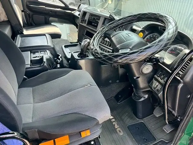 日野 プロフィア 大型 トラクター 2デフ ベッドの中古トラック画像12