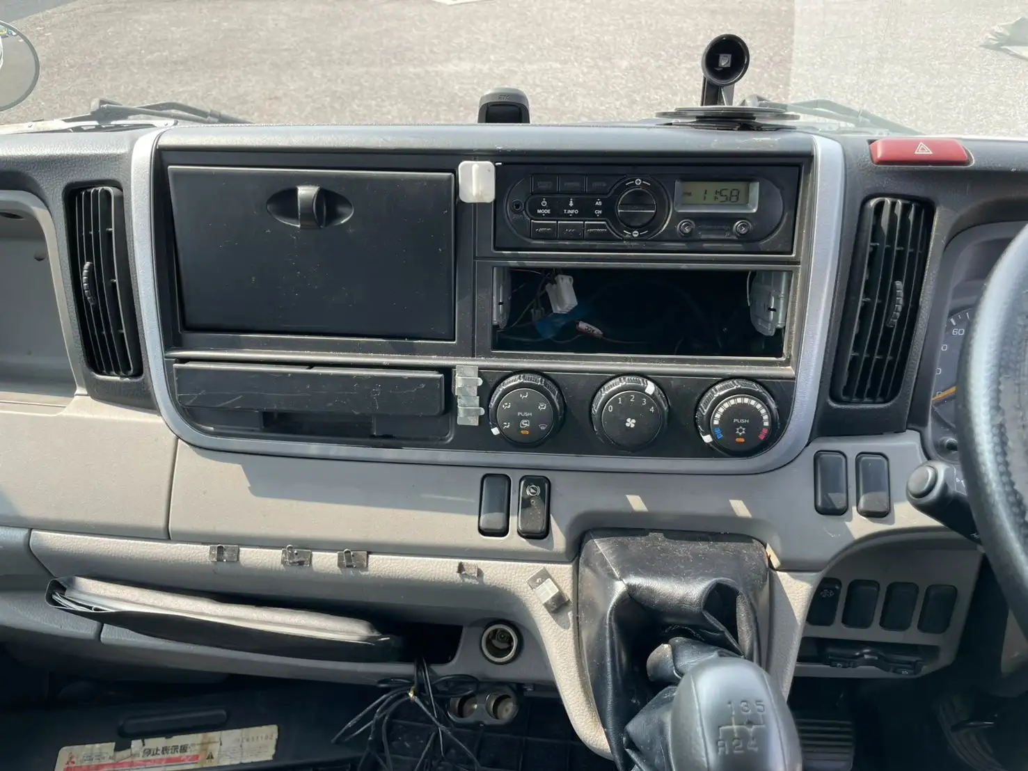 三菱 キャンター 小型 平ボディ TPG-FBA50 H30の中古トラック画像14