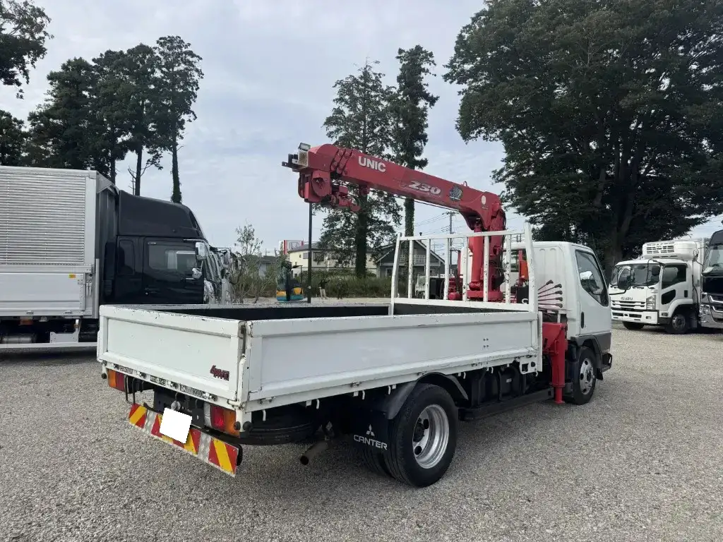 三菱 キャンター 小型 クレーン付 床鉄板 4段の中古トラック画像3