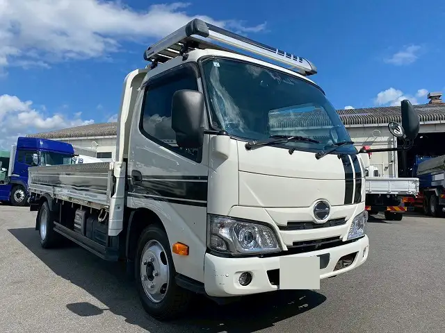 日野 デュトロ 小型 平ボディ 2RG-XZU655M R2の中古トラック画像2