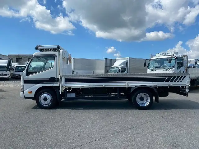 日野 デュトロ 小型 平ボディ 2RG-XZU655M R2の中古トラック画像5