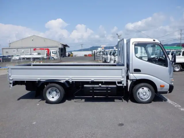 トヨタ トヨエース 小型 平ボディ TKG-XZU645 H28の中古トラック画像3