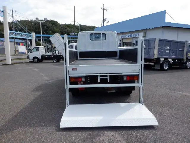 日産 アトラス 小型 平ボディ パワーゲート 床鉄板の中古トラック画像6