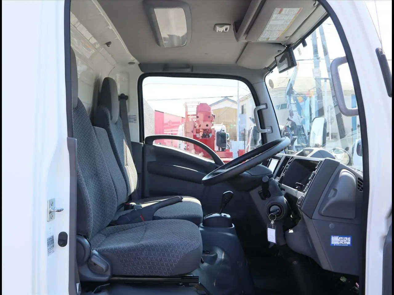 いすゞ エルフ 小型 アルミバン パワーゲート 2RG-NLR88ANの中古トラック画像11