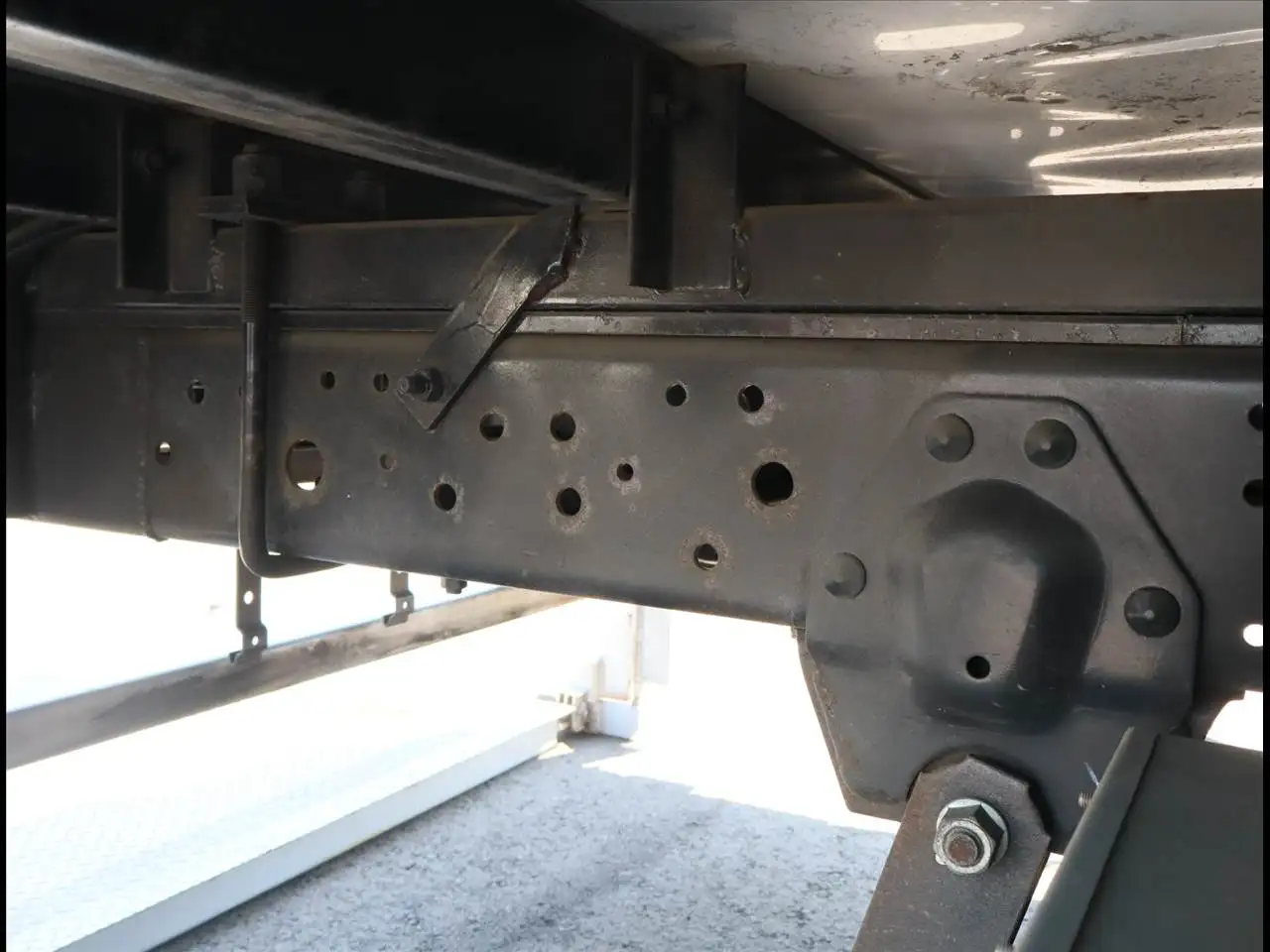 いすゞ エルフ 小型 アルミバン パワーゲート 2RG-NLR88ANの中古トラック画像像17