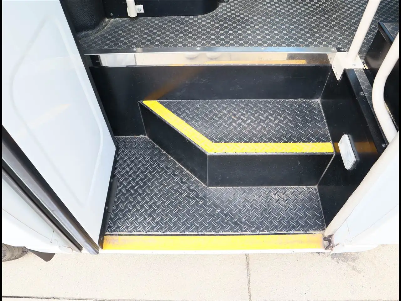三菱 ローザ 小型 バス 園児バス 2RG-BE740Gの中古トラック画像6