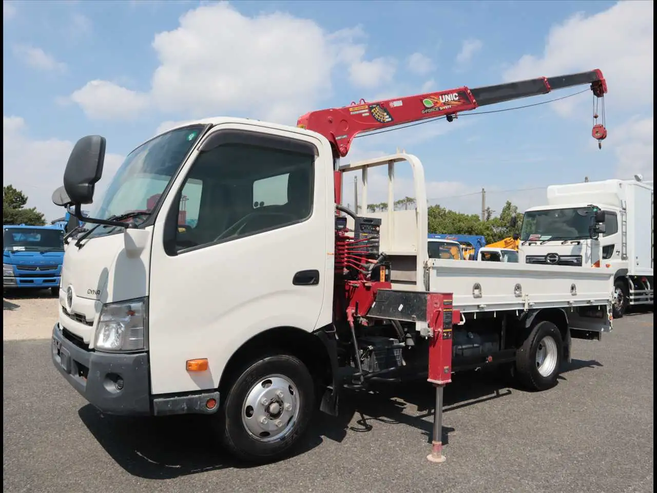 トヨタ ダイナ 小型 クレーン付 床鉄板 3段 の中古トラック【車両No.196181】