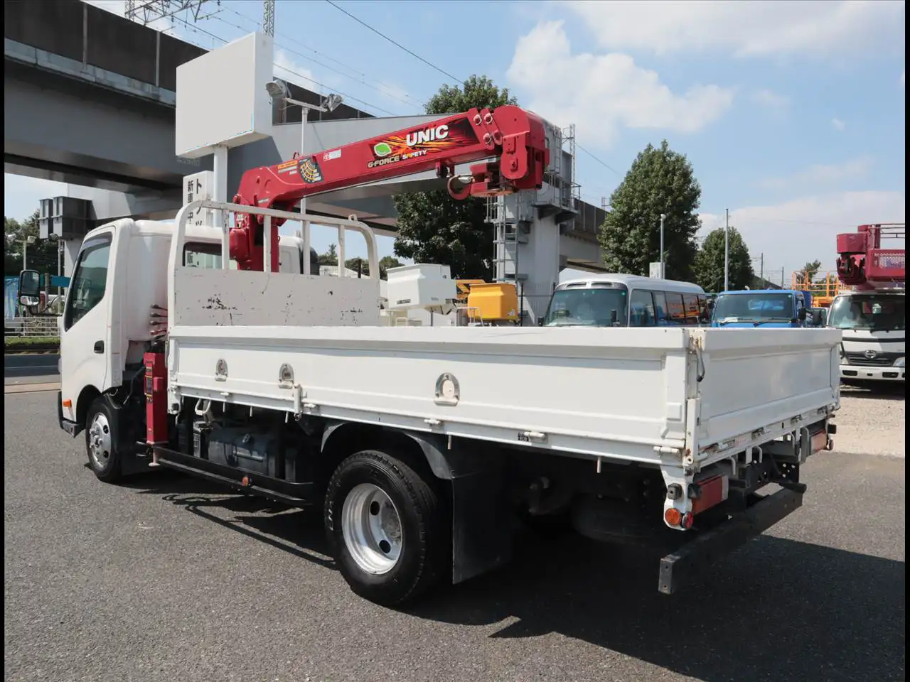 トヨタ ダイナ 小型 クレーン付 床鉄板 3段の中古トラック画像4