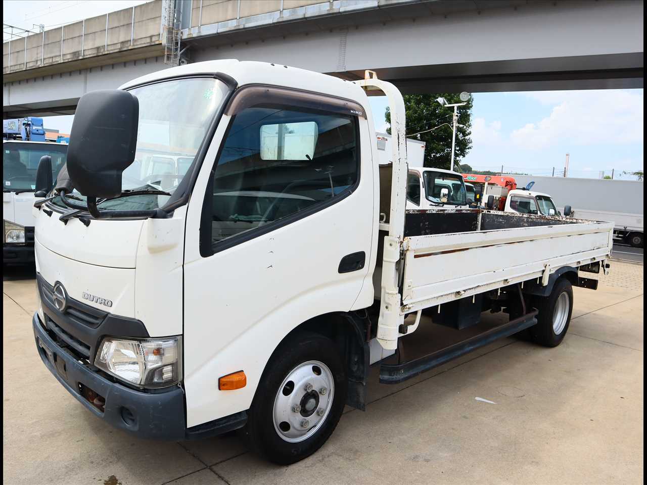 日野 デュトロ 小型 平ボディ 標準ロング