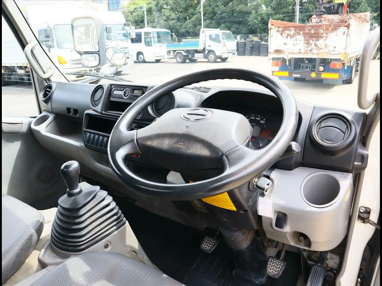 日野 デュトロ 小型 平ボディ TKG-XZU655M H30の中古トラック画像13