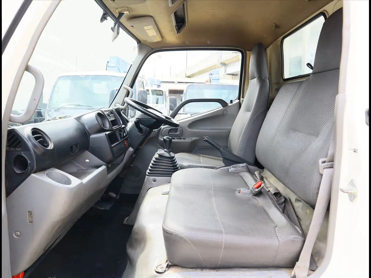 日野 デュトロ 小型 平ボディ TKG-XZU655M H30の中古トラック画像12