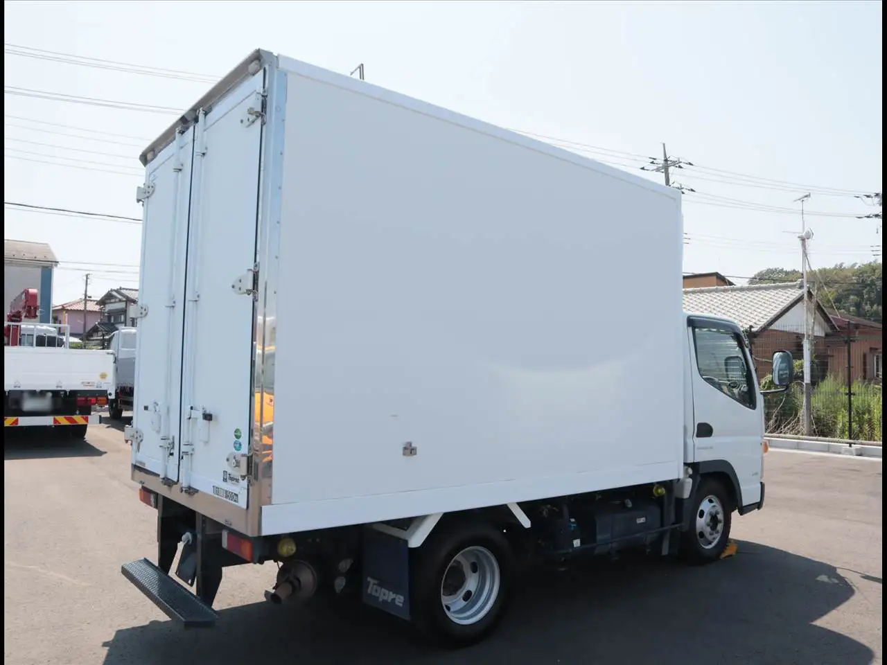 三菱 キャンター 小型 冷凍冷蔵 低温 床ステンの中古トラック画像3