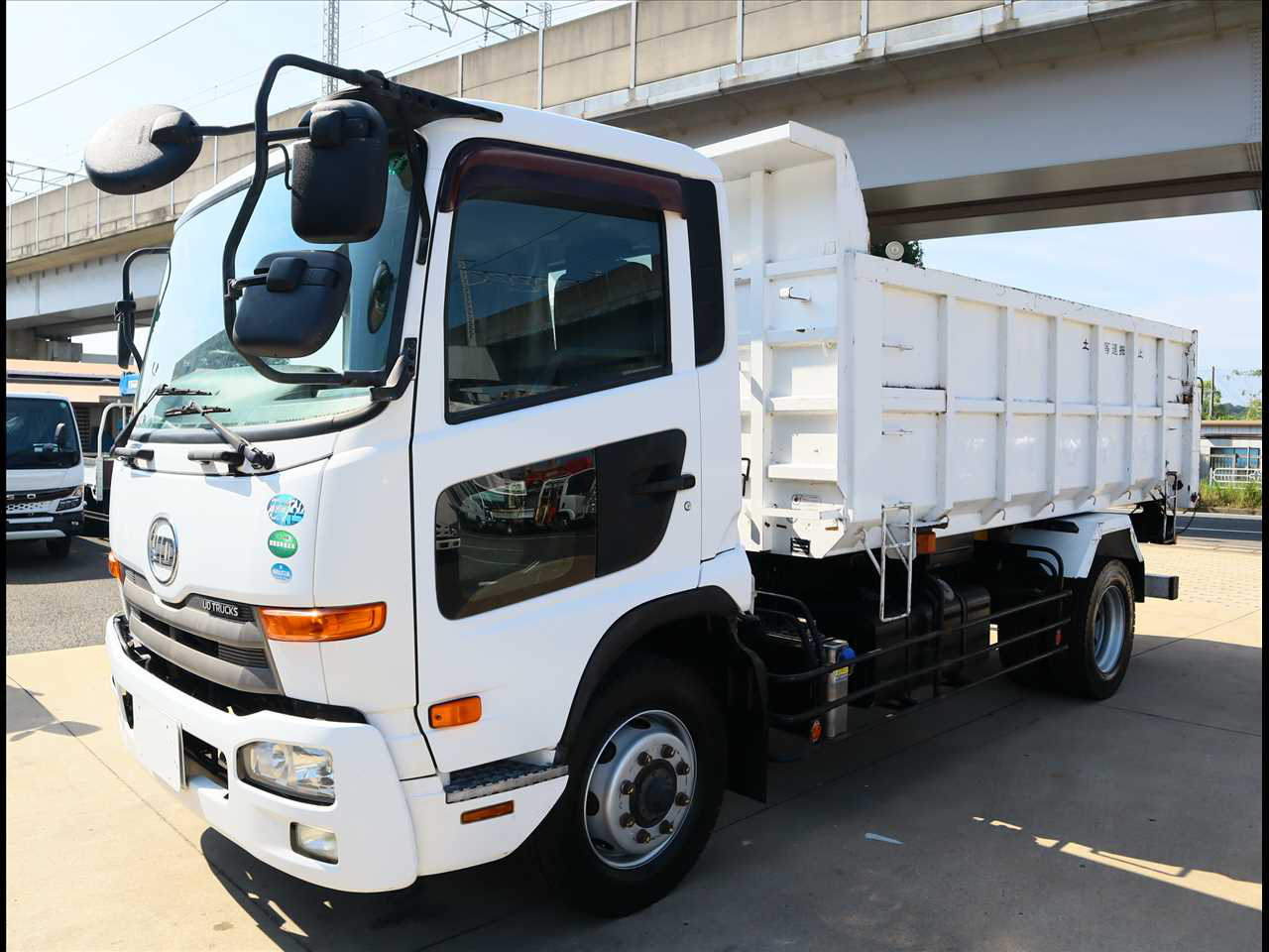 日産UD コンドル 中型/増トン ダンプ 標準