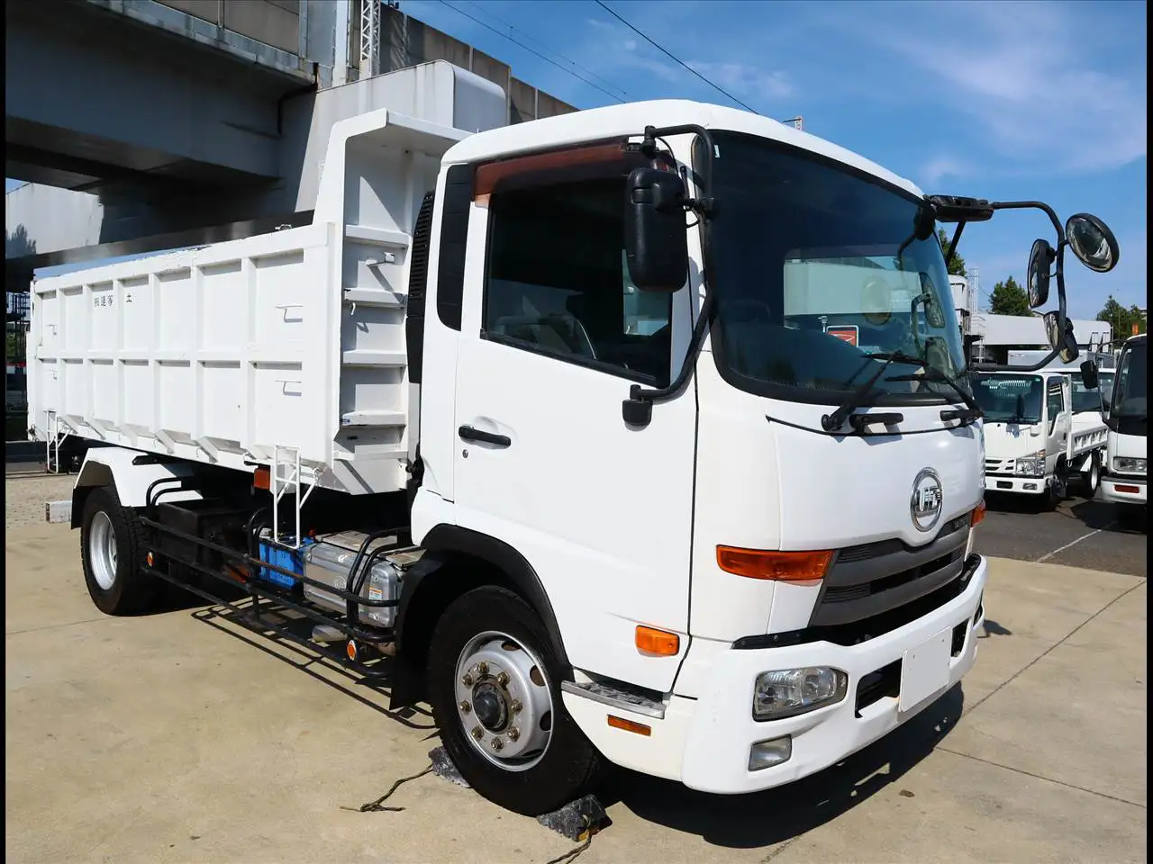 日産UD コンドル 中型/増トン ダンプ 土砂禁 TKG-LK38Nの中古トラック画像2