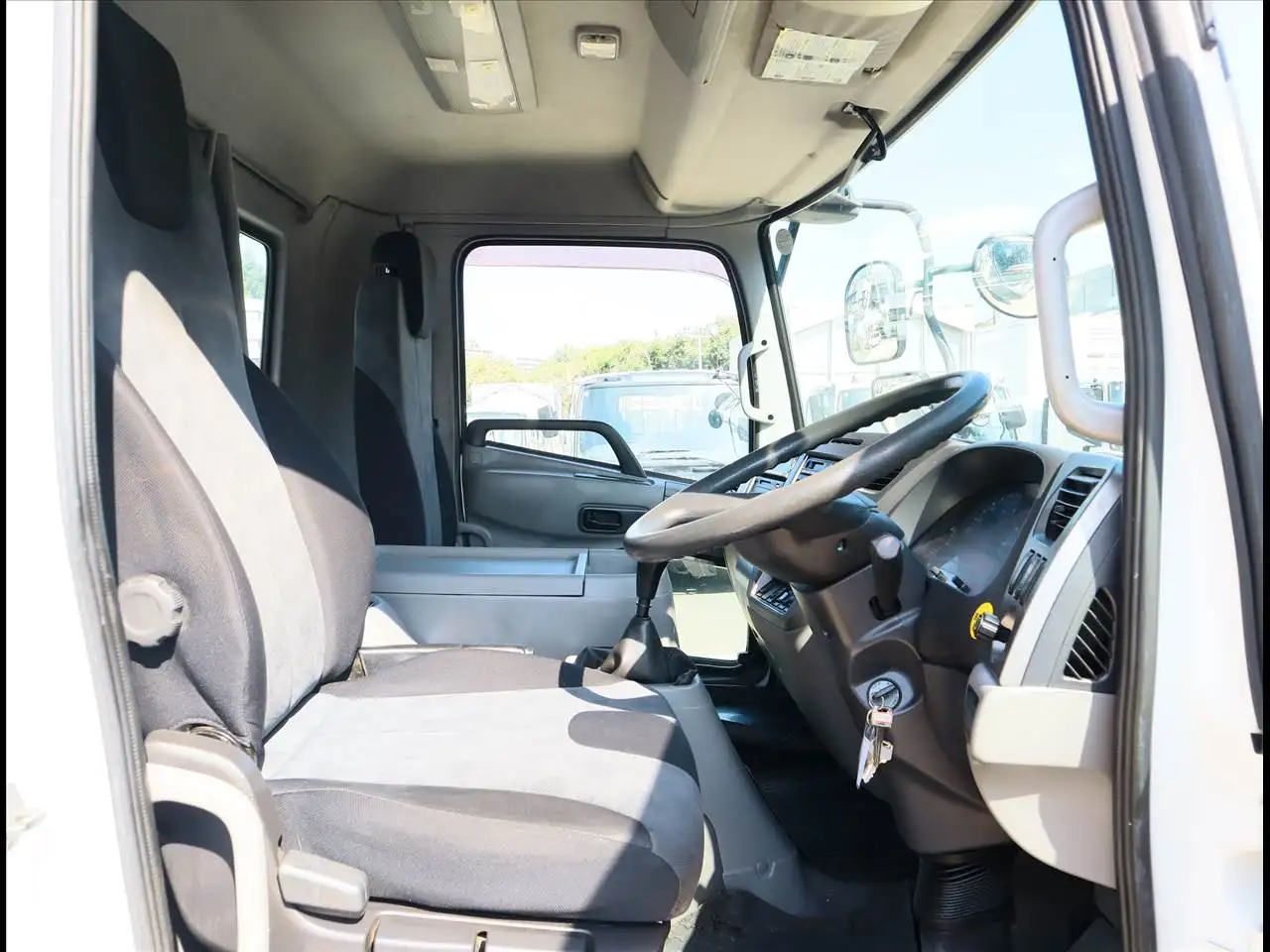 日産UD コンドル 中型/増トン ダンプ 土砂禁 TKG-LK38Nの中古トラック画像9
