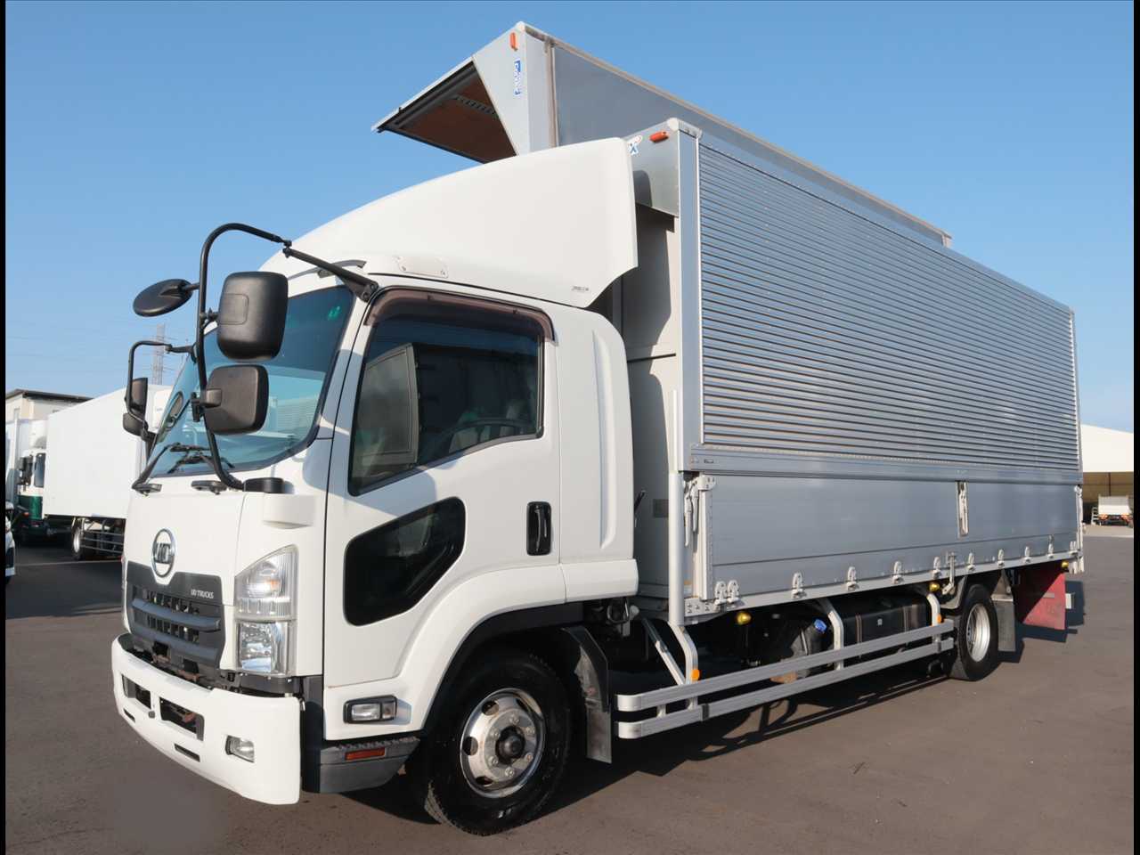 日産UD コンドル 中型/増トン ウイング 標準