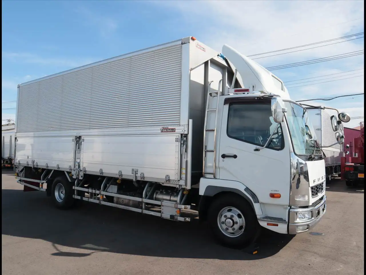 三菱 ファイター 中型/増トン ウイング 床鉄板 2KG-FK71Fの中古トラック画像2