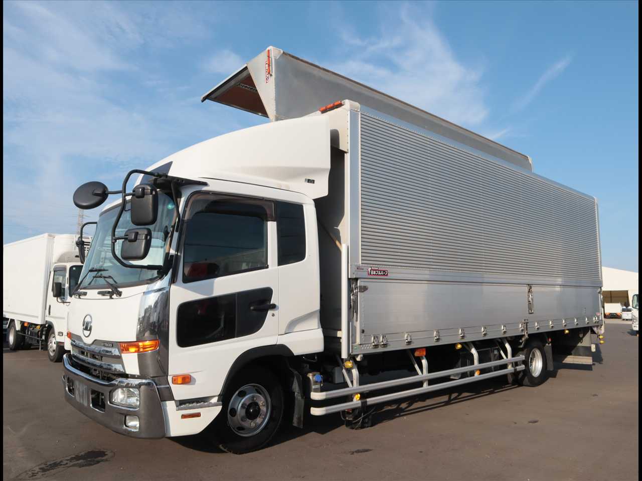日産UD コンドル 中型/増トン ウイング ワイド