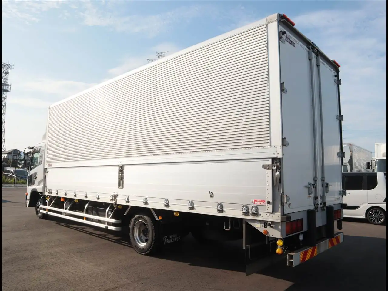 日産UD コンドル 中型/増トン ウイング ベッド TKG-MK38Lの中古トラック画像4