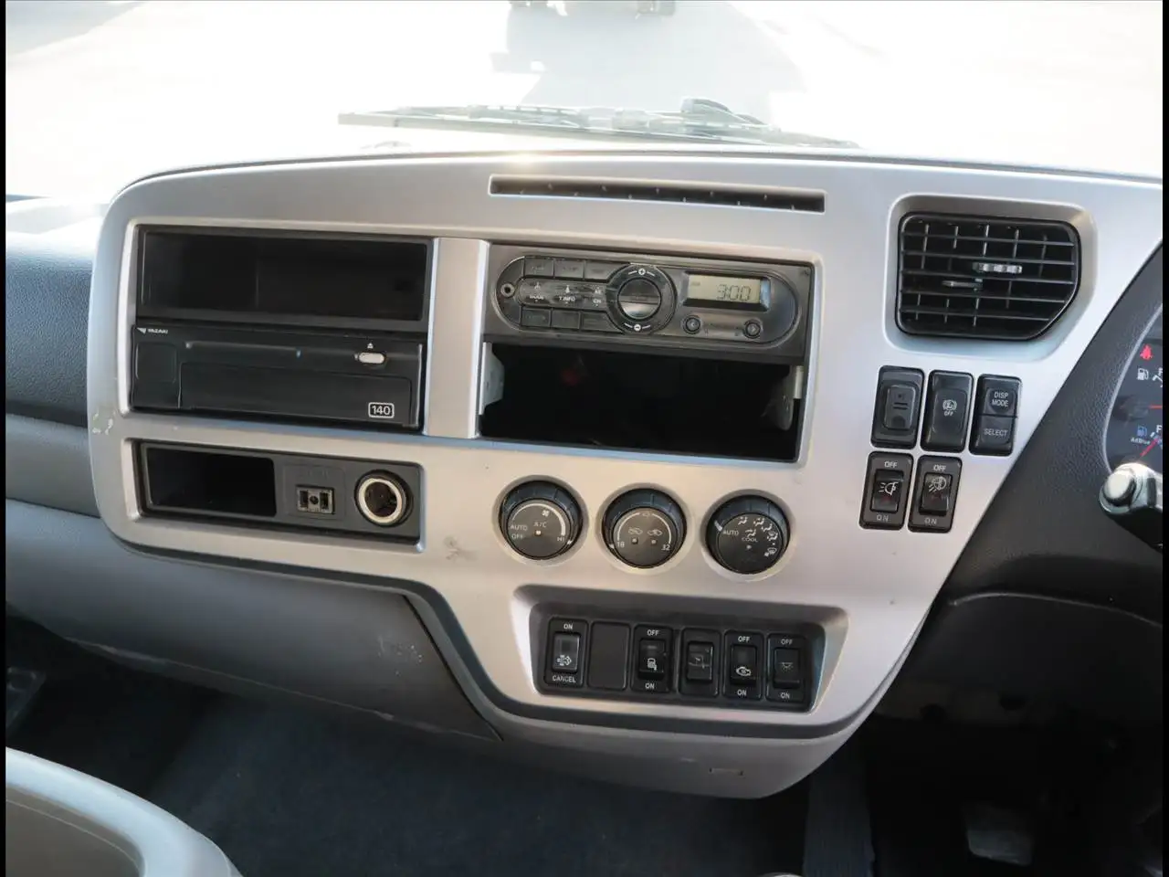 日産UD コンドル 中型/増トン ウイング ベッド TKG-MK38Lの中古トラック画像15